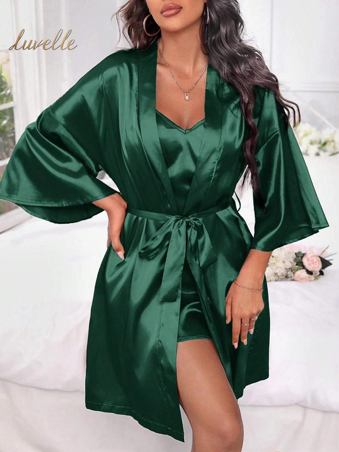 Solid Satin Nightdress & Drop Shoulder Belted Robe Pajama Set_Dark Green