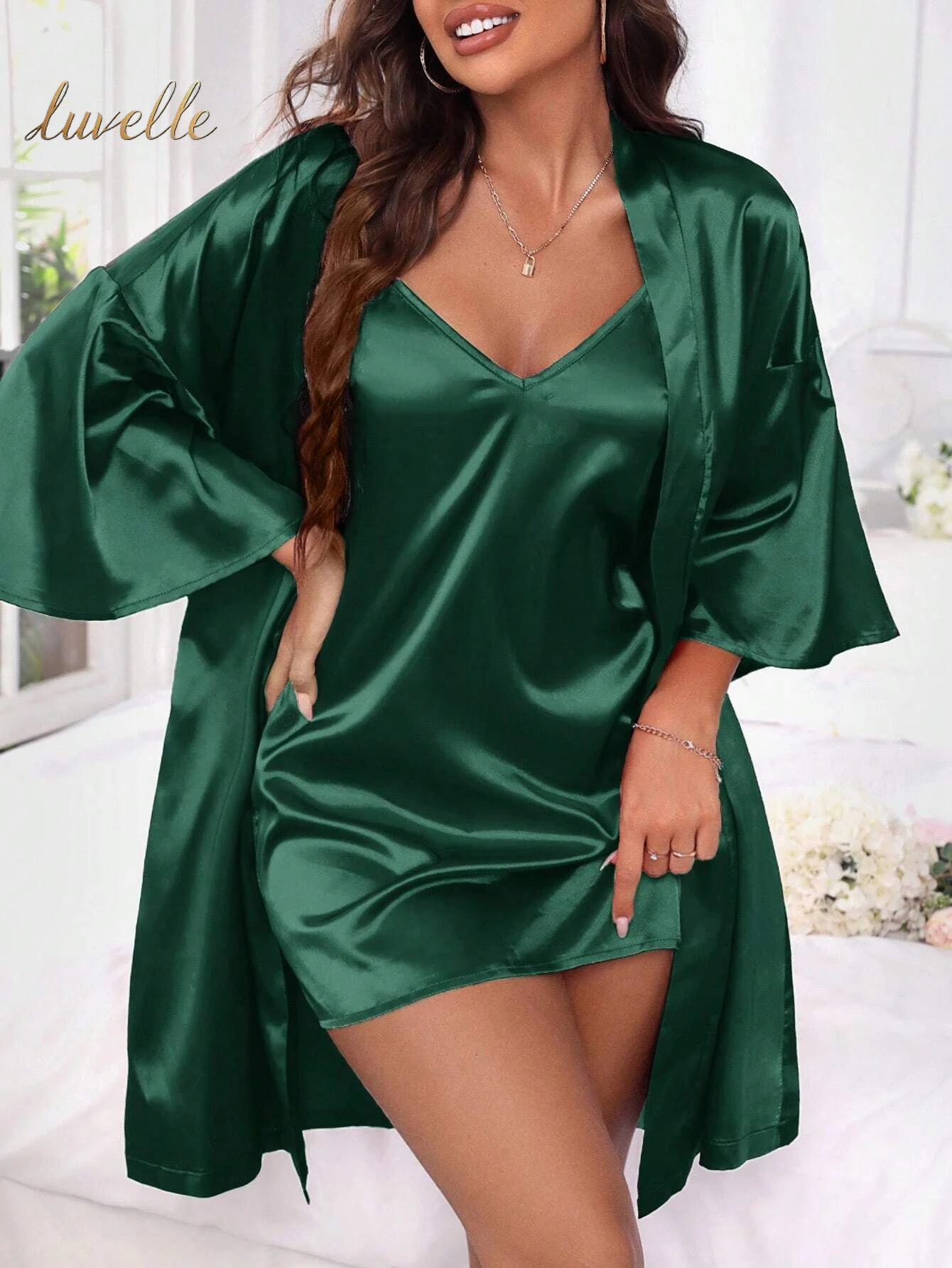 Solid Satin Nightdress & Drop Shoulder Belted Robe Pajama Set_Dark Green