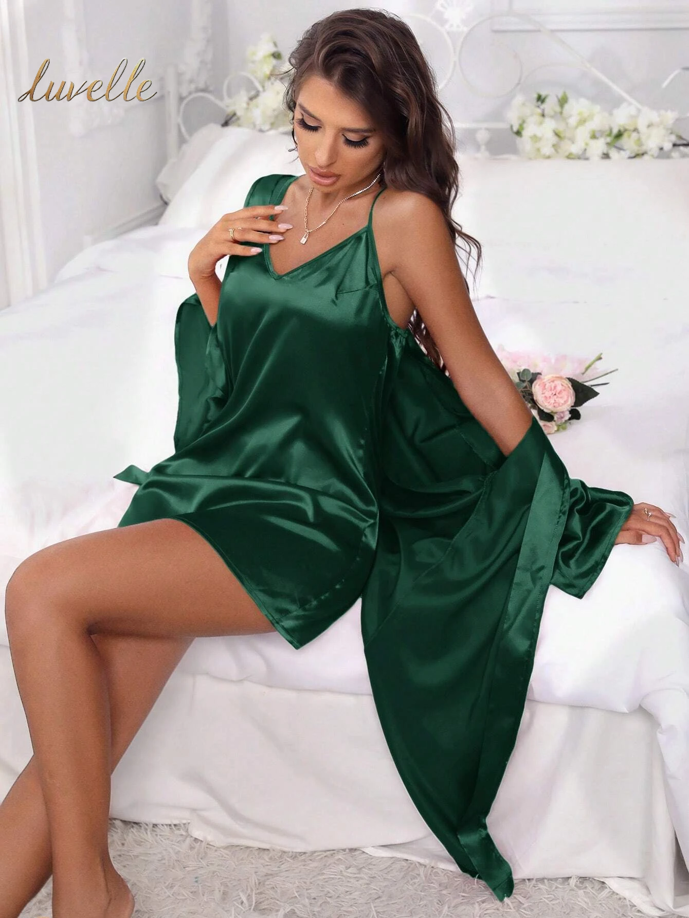 Solid Satin Nightdress & Drop Shoulder Belted Robe Pajama Set_Dark Green