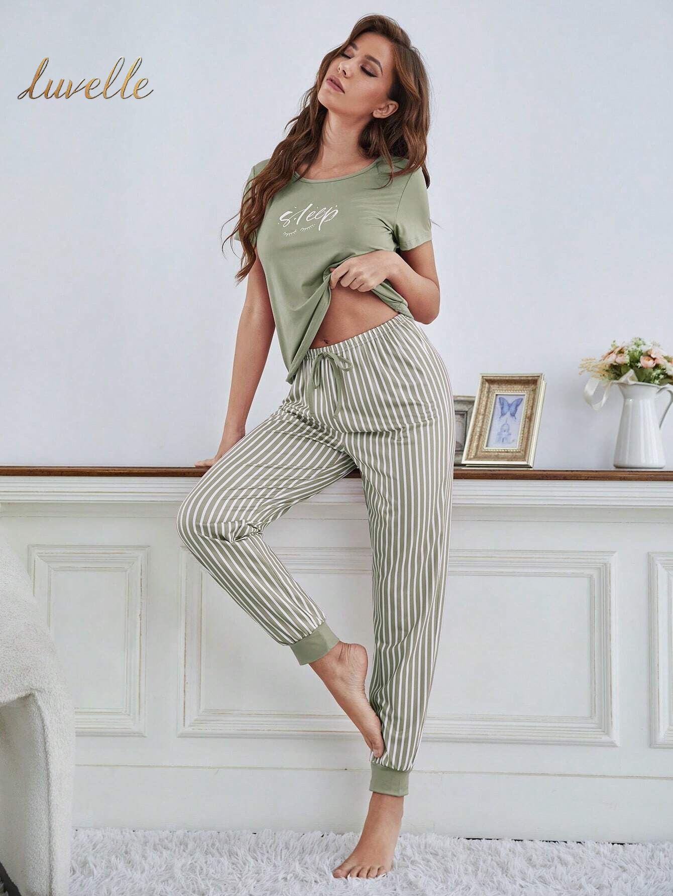 Eyelash & Letter Graphic Tee & Striped Pants PJ Set / Pajama Set_Green